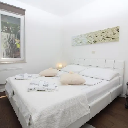 Seccareccia Apartment *