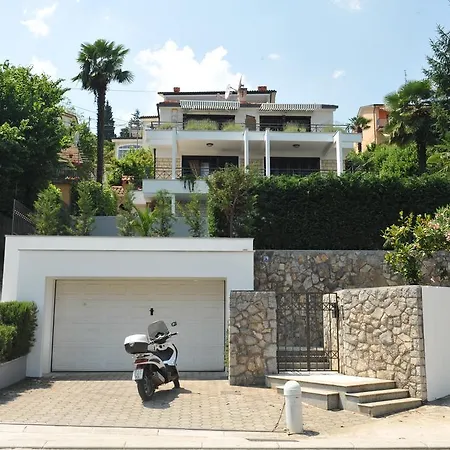 Seccareccia Apartament *